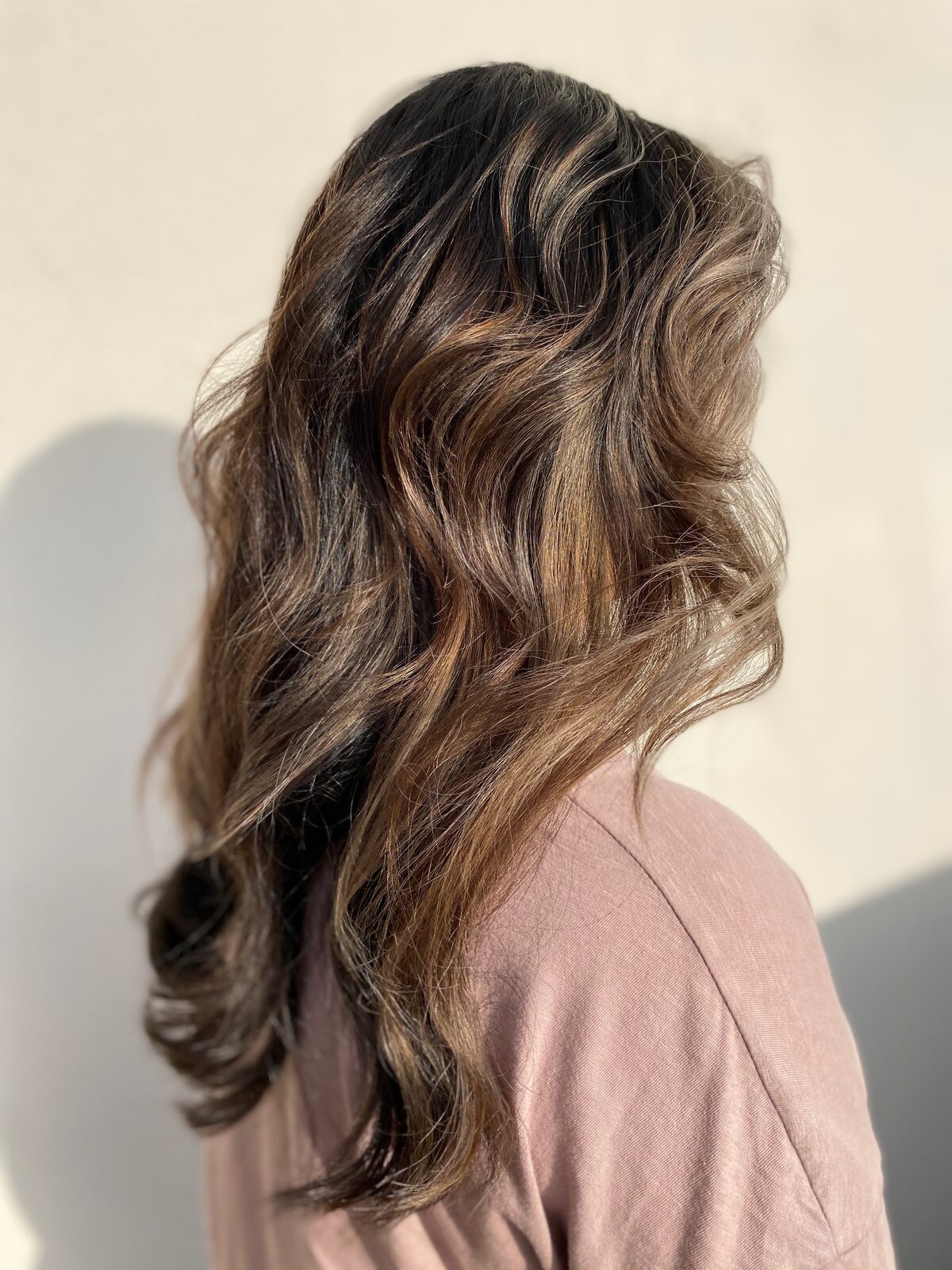 Dimensional brunette balayage in natural light, Austin